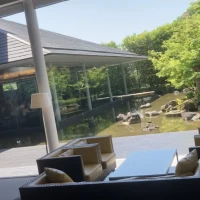 待合室から見える緑が素晴らしい