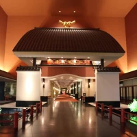 有名なロビー、厳格さが漂います
