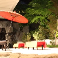 夜のお庭にもフォトスポットがたくさんありウキウキしました