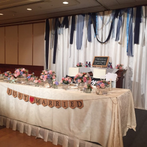 飾りを全て持ち込んだメインテーブル|466106さんの呉阪急ホテルの写真(469812)