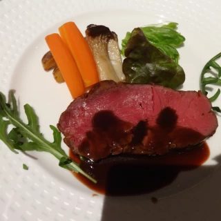 お肉料理