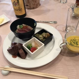 ブュッフェ形式のお料理