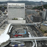 ホテルからは広島駅周辺が一望できる