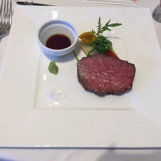 お肉料理