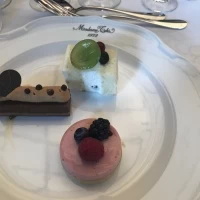 デザートの盛り合わせ