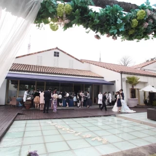 披露宴会場前のガーデン
