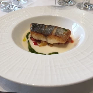 メイン魚料理