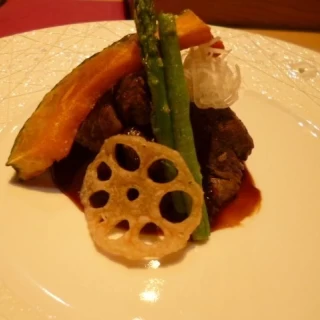試食（お肉。柔らかくて八丁味噌のソースも絶品！）