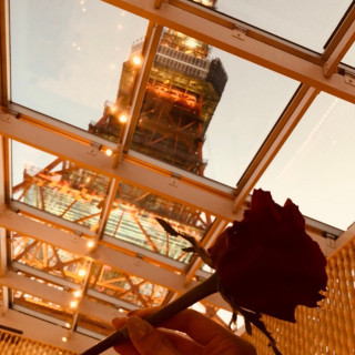 ブーケセレモニー用のバラと東京タワー