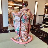 試着会で色打掛け選んで着せてもらいました