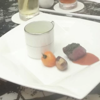 ワンプレートの試食。サーロイン、美味しかったです。