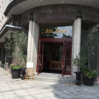 レストランのエントランス