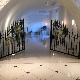 会場からチャペルへの通路