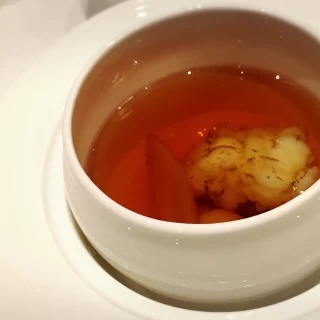 はじめのスープも美味しい