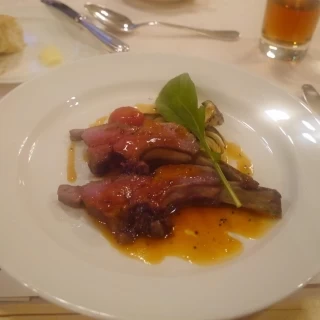 肉類メイン料理