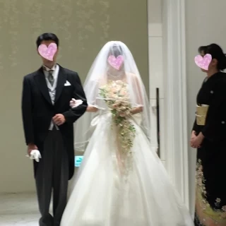 ベールダウンをして、新婦入場♪