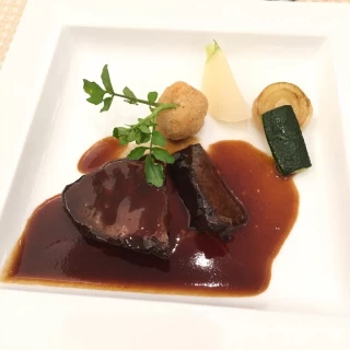 メイン（肉）