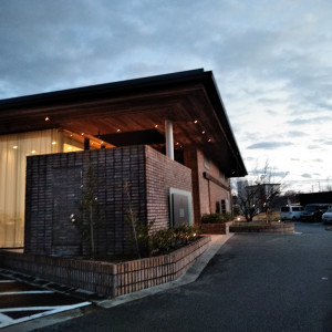 遠くから見ると周りに何もないため小さくみえる建物。|474825さんのキュイジーヌ フランセーズ ラ・シャンスの写真(545153)