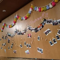 受付の壁に写真を飾ってステキな装飾をして下さった。