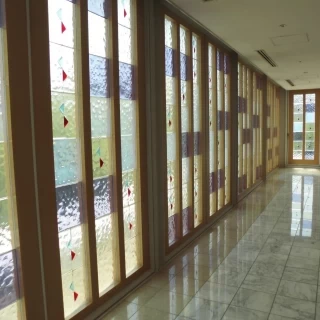 チャペル前のフロア