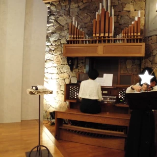 パイプオルガンとバイオリン演奏