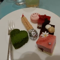 デザートビュッフェ