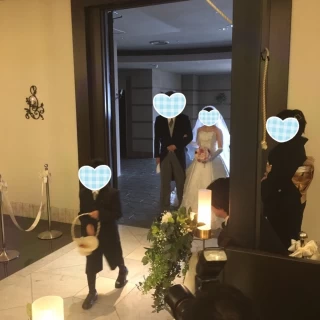 入場！
フラワーボーイをやってもらいました！