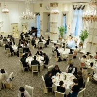 会場