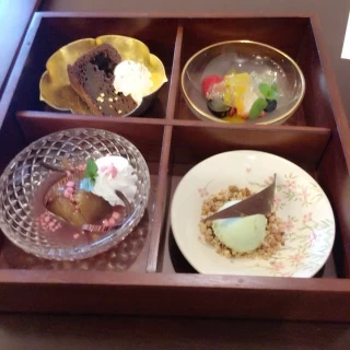 試食のデザート