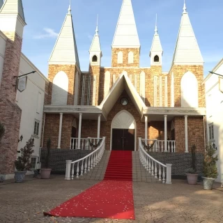 お城のような建物