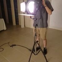 照明も持ち込み、入念なチェックを