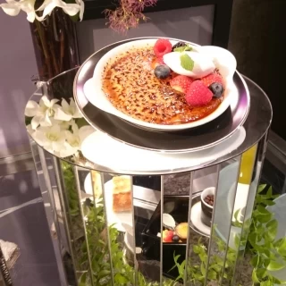 デザートのクリームブリュレ(展示) コースA