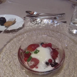 ホワイトチョコレートのソースが美味しかったです。