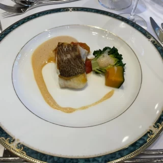 魚料理です。素材の味が引き立ち美味しいです。