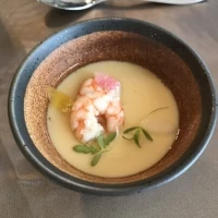 食器がとても綺麗です。