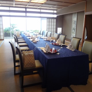 家族のみの披露宴を想定した、最も狭い会場。