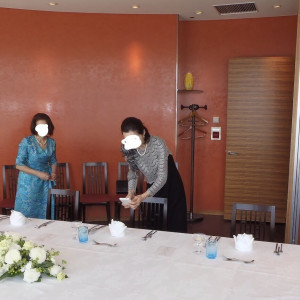 中華レストランを選択。装花はこんもりしたタイプでした|479242さんのコーラルヴィータ・チャペル（営業終了）の写真(501639)
