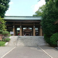 東郷神社入口です。