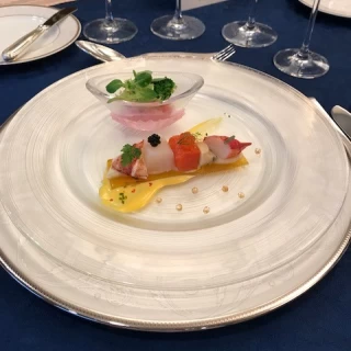 試食