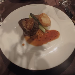お肉料理