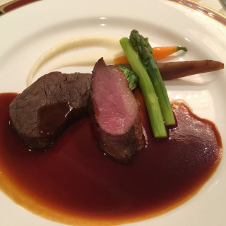 お肉料理、ボリューミーでした