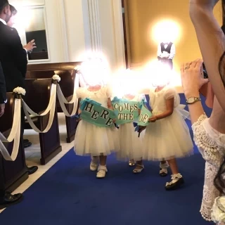 リングボーイリングガール入場