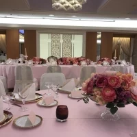 可愛らしい印象の少人数向けの披露宴会場です