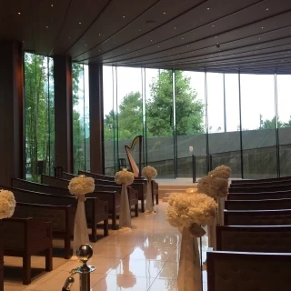 緑の見える挙式会場