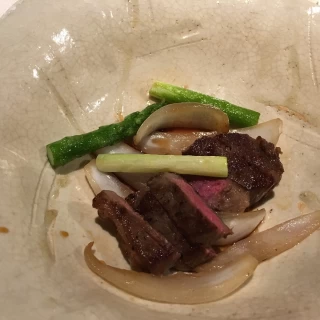 メインの牛ステーキ