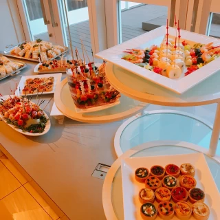試食会のタルトなど