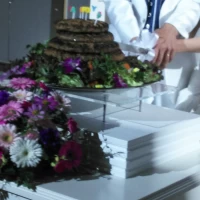 ウェディングケーキならぬ、ウェディングハンバーグ！