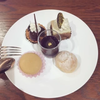 デザートビュッフェを試食で頂きました