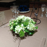 全体のゲストテーブルの装花