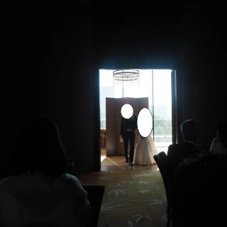 披露宴の入場シーン